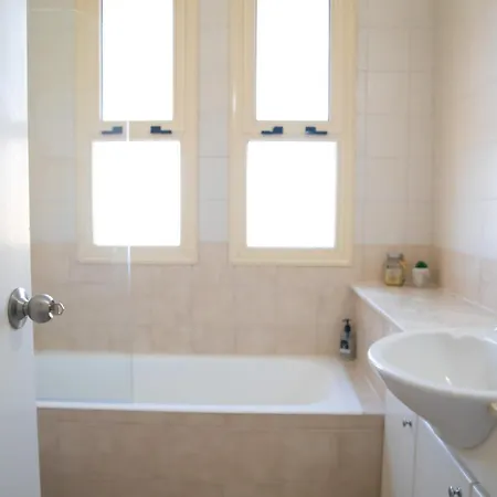 Thalia's In Chorio Apartment *