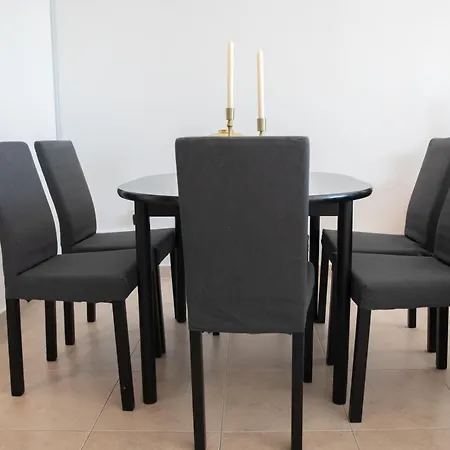 Thalia's In Chorio Lejlighed *