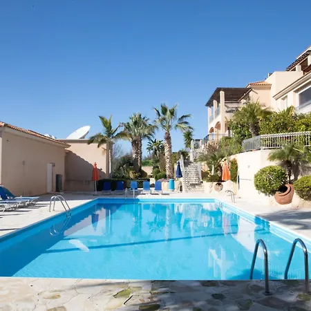 Apartment Thalia's In Chorio *