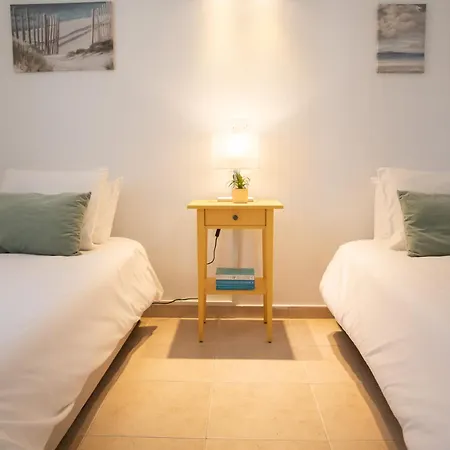 Thalia's In Chorio Lejlighed *