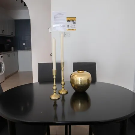 Thalia's In Chorio * Tala